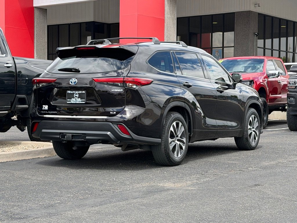 Used 2022 Toyota Highlander XLE FWD image 52