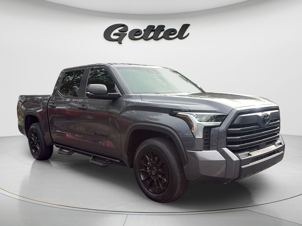 Used 2024 Toyota Tundra SR5 w/ SR5 Convenience Package RWD image 3