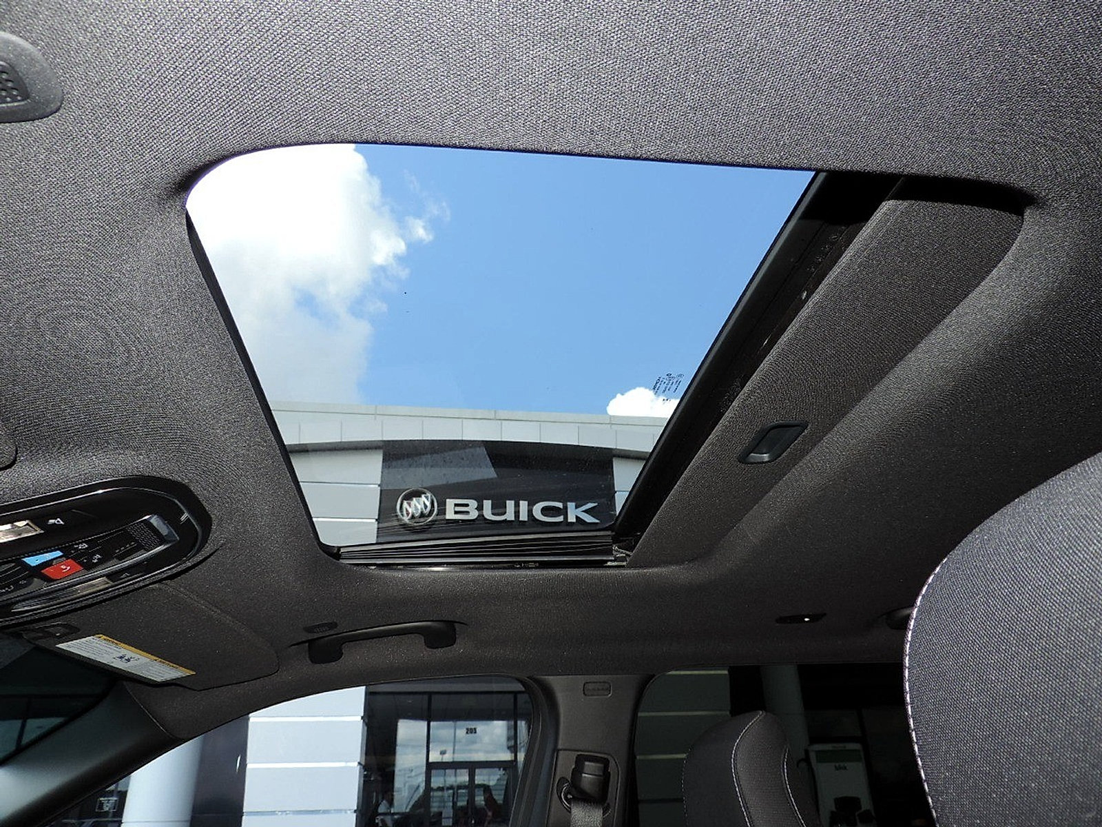 Used 2025 Jeep Grand Cherokee L Laredo RWD image 16