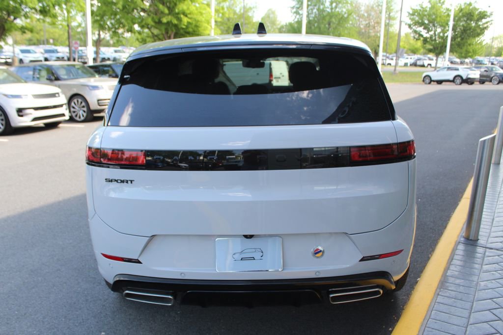New 2026 Land Rover Range Rover Sport Dynamic SE image 6