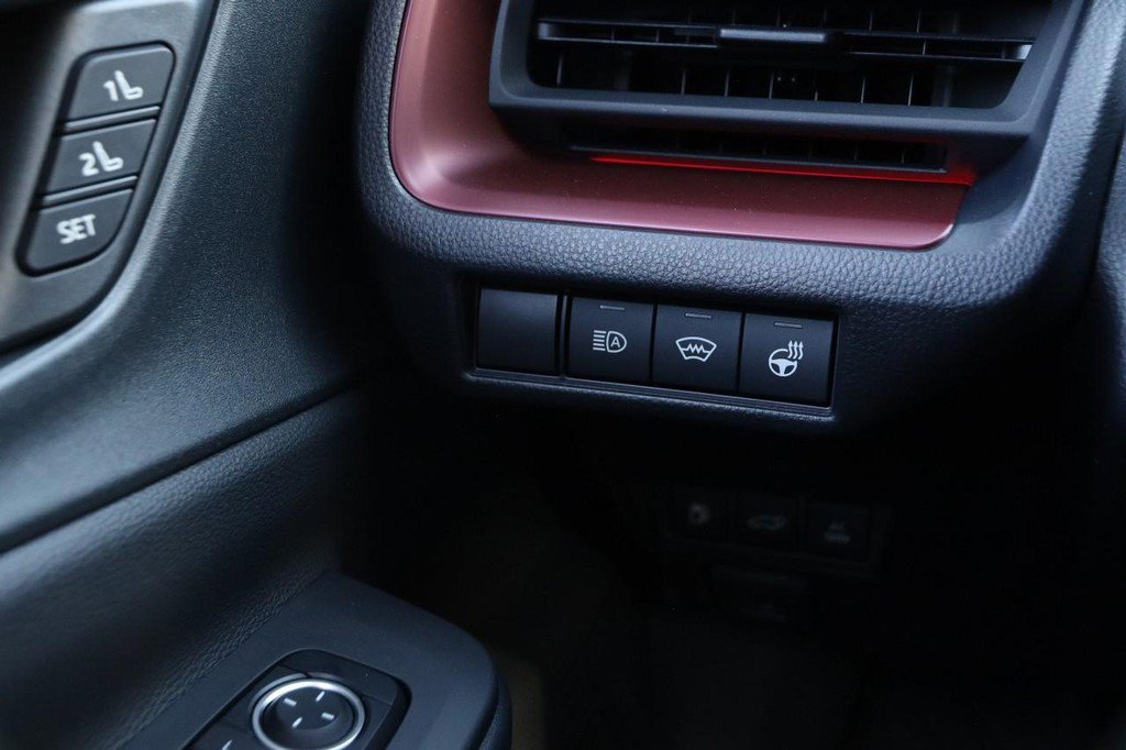 New 2026 Toyota Prius Plug-In Hybrid image 23