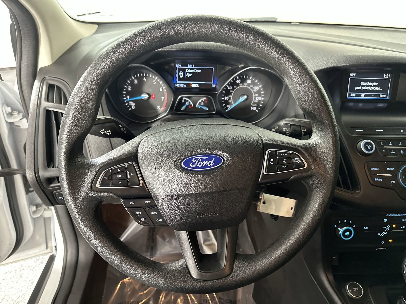 Used 2018 Ford Focus SE FWD image 14