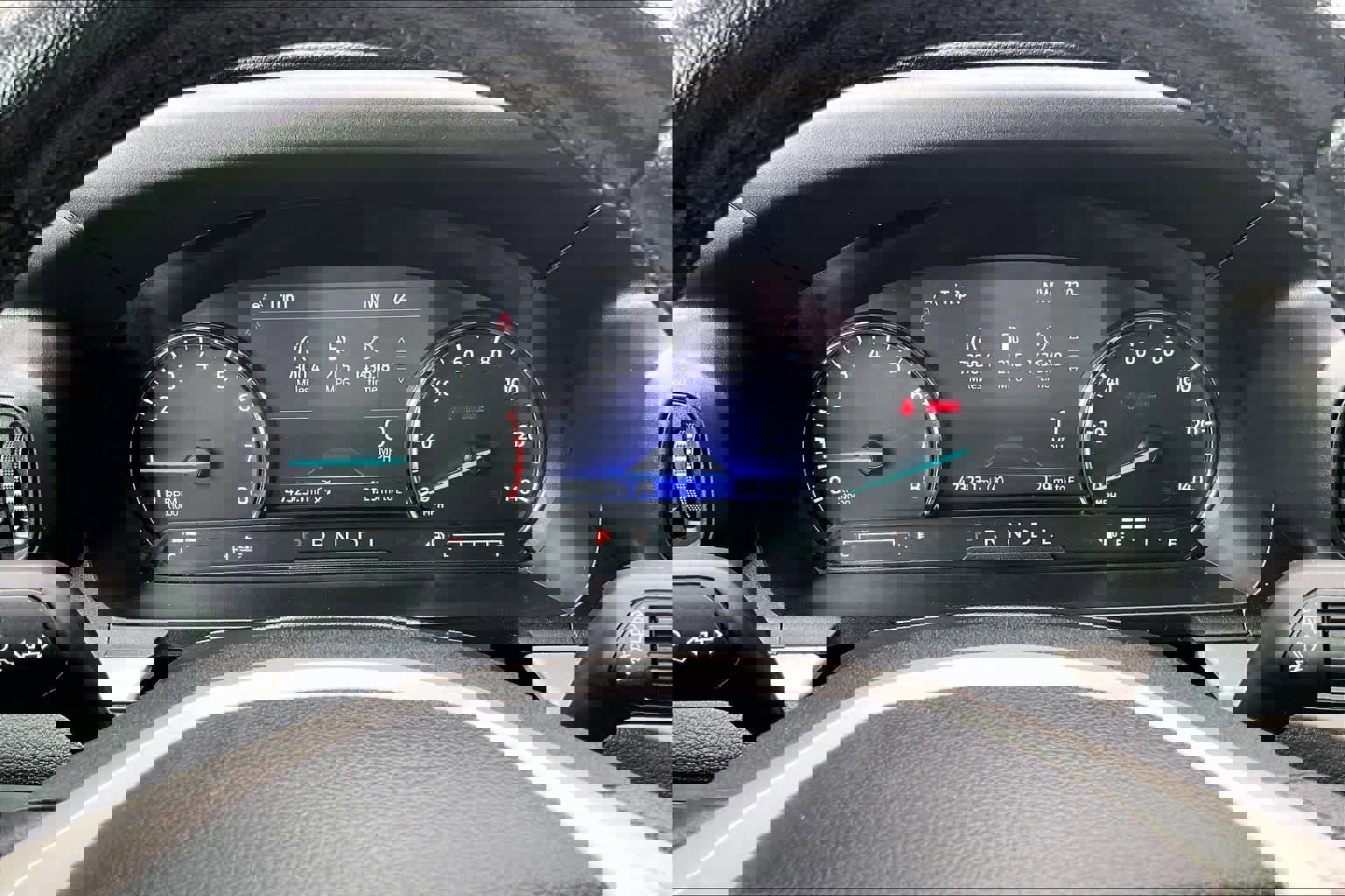 Used 2022 Ford Explorer XLT image 26