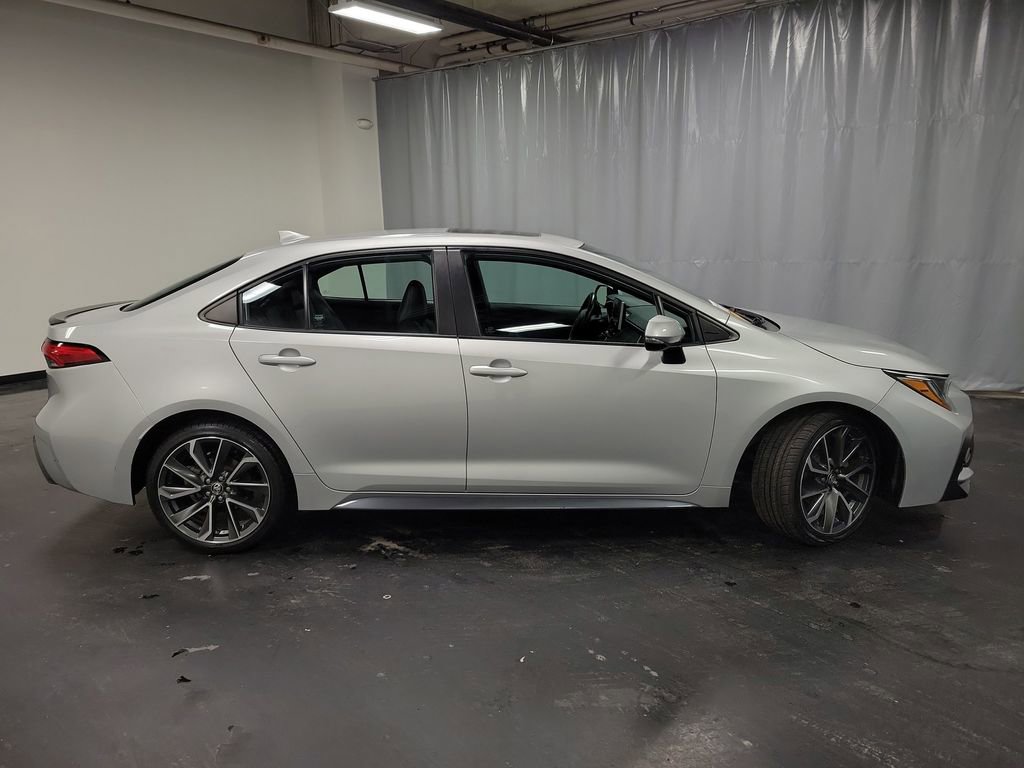 Used 2021 Toyota Corolla XSE image 9