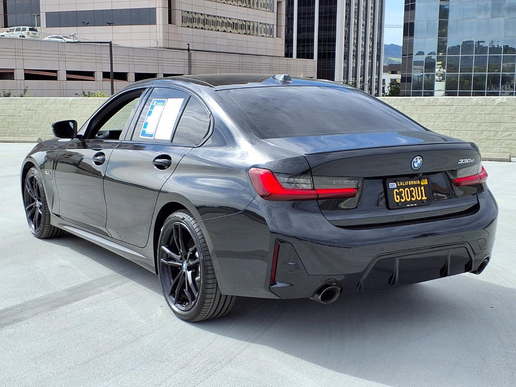 Used 2023 BMW 330e w/ M Sport Package image 6