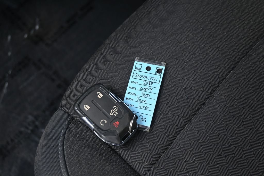 Used 2019 Chevrolet Silverado 1500 LT w/ All-Star Edition RWD image 18