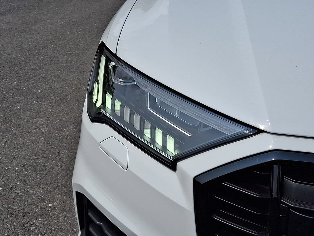 Used 2024 Audi Q7 3.0T Prestige AWD/4WD image 12