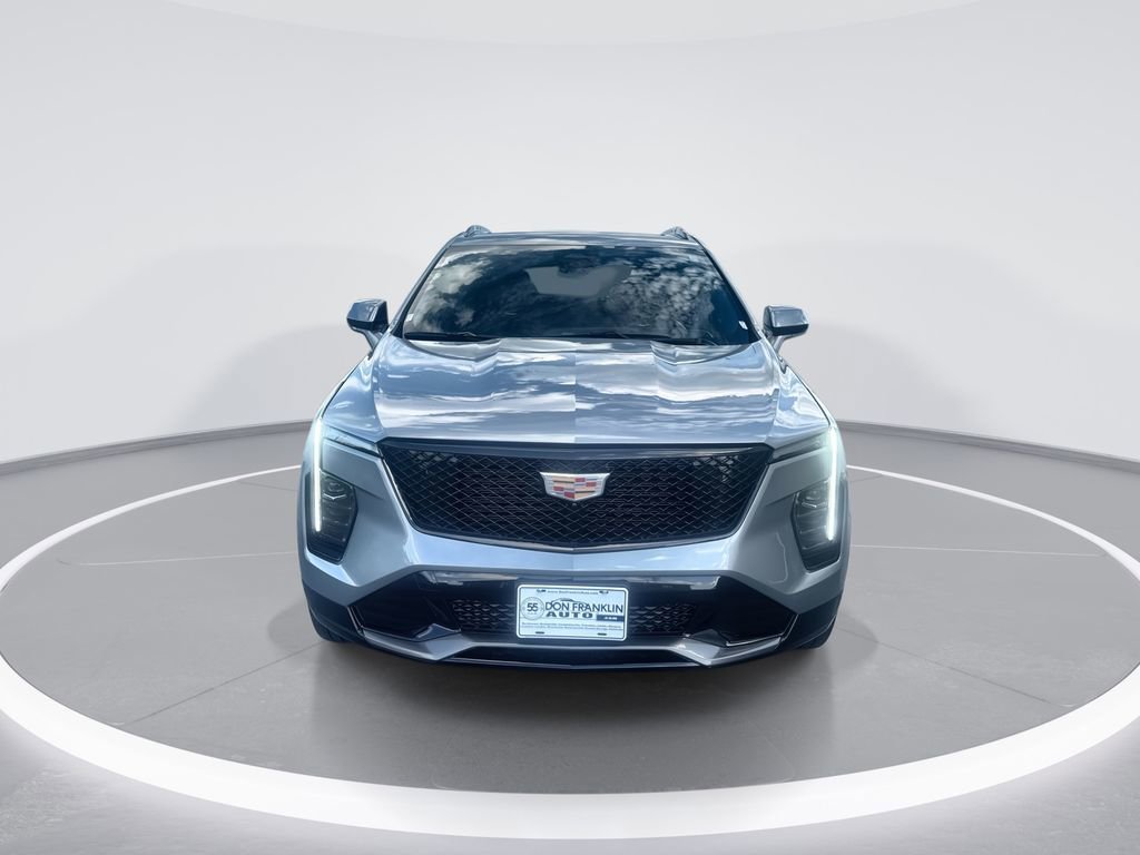 Used 2025 Cadillac XT4 Sport AWD/4WD image 3