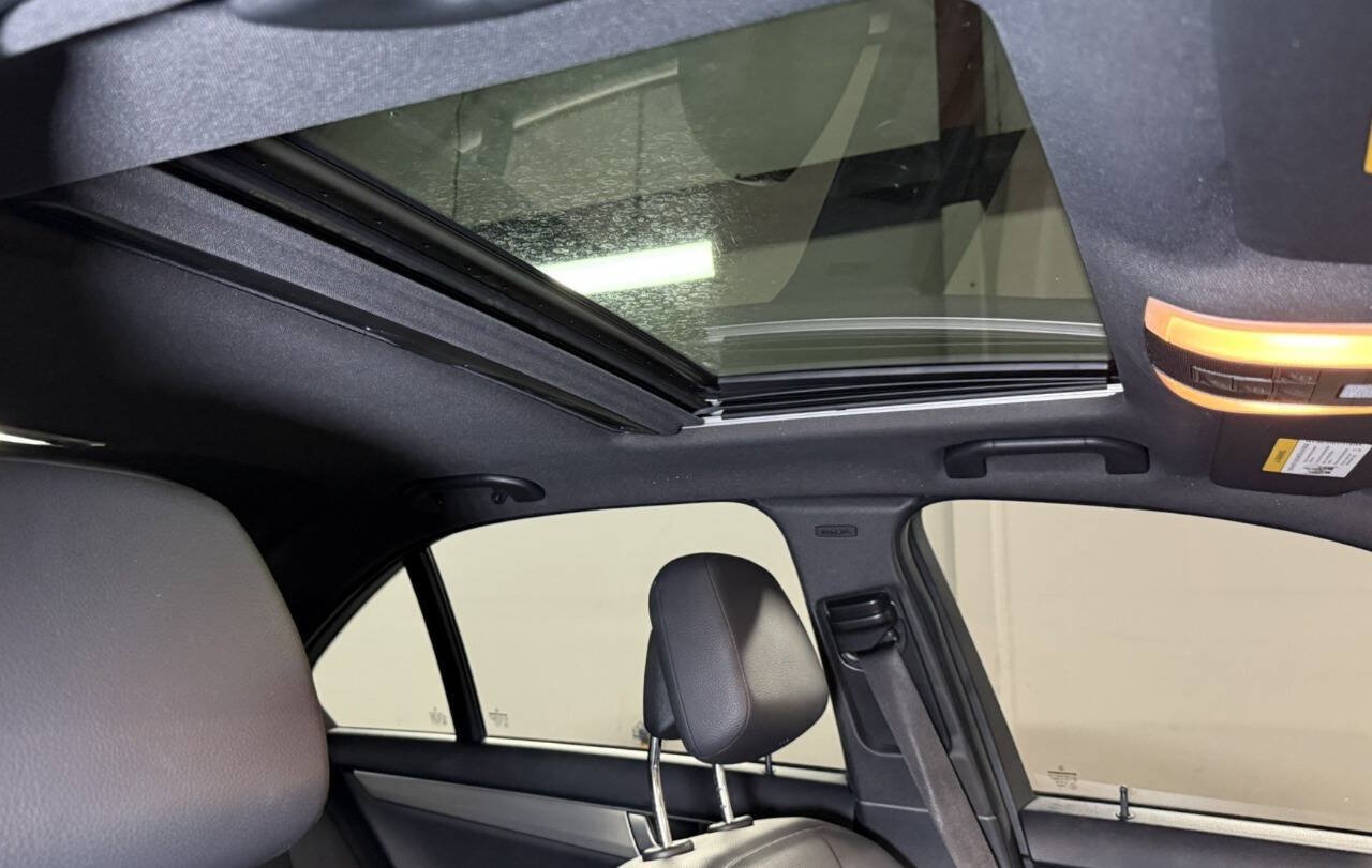 Used 2013 Mercedes-Benz C 250 Sedan image 8