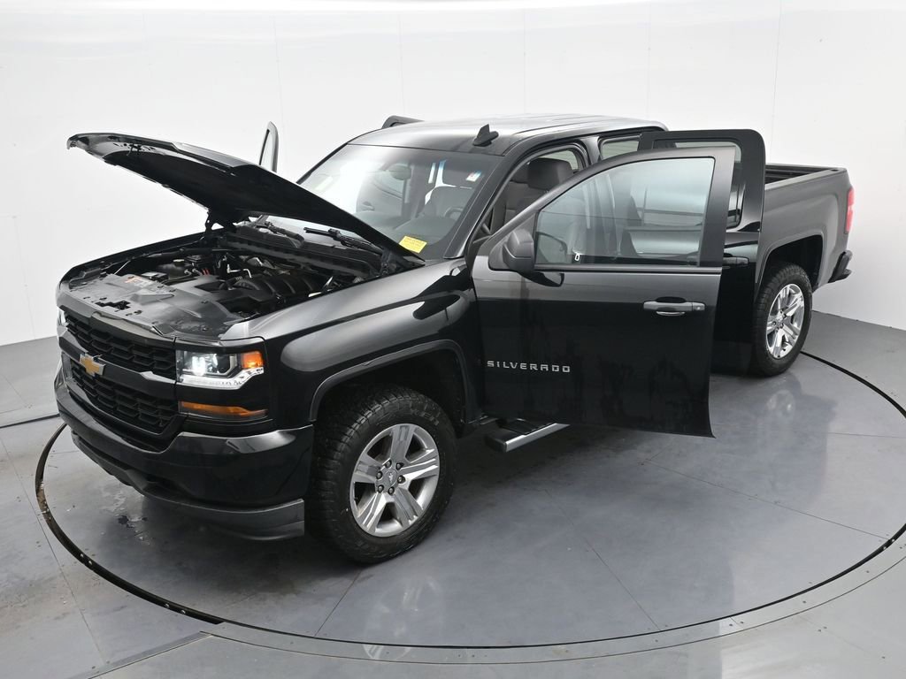 Used 2017 Chevrolet Silverado 1500 Custom w/ Custom Convenience Package AWD/4WD image 38
