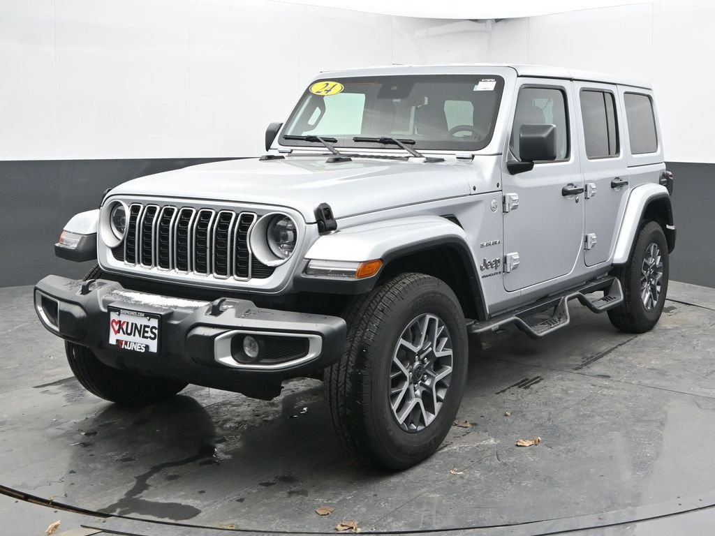Used 2024 Jeep Wrangler Sahara image 6
