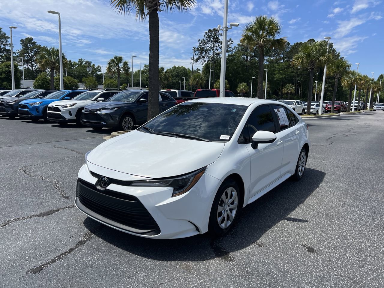 Used 2026 Toyota Corolla LE FWD image 5