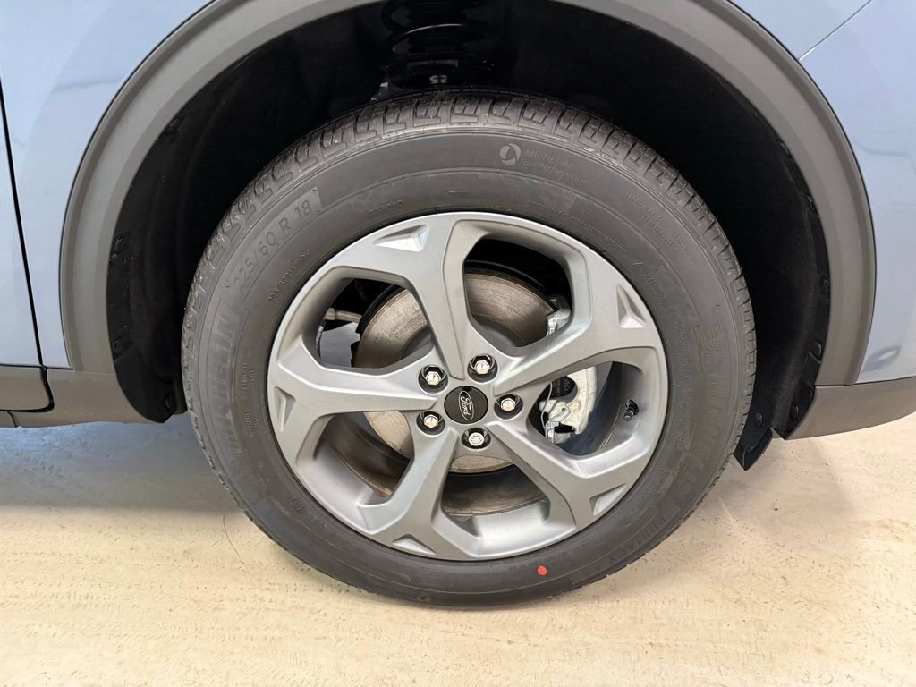 New 2026 Ford Escape ST-Line w/ Tech Pack #1 AWD/4WD image 31