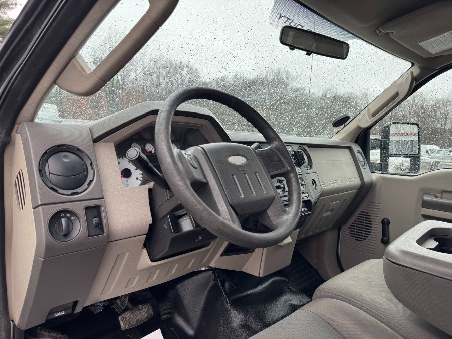 Used 2010 Ford F350 XL image 14