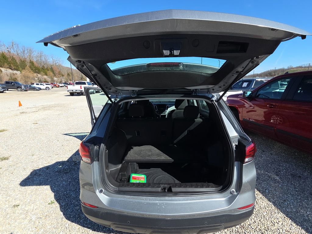 Used 2023 Chevrolet Equinox LS w/ Driver Confidence II Package image 13