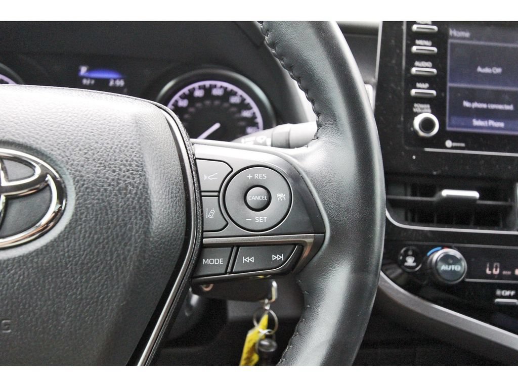 Used 2024 Toyota Camry SE FWD image 19