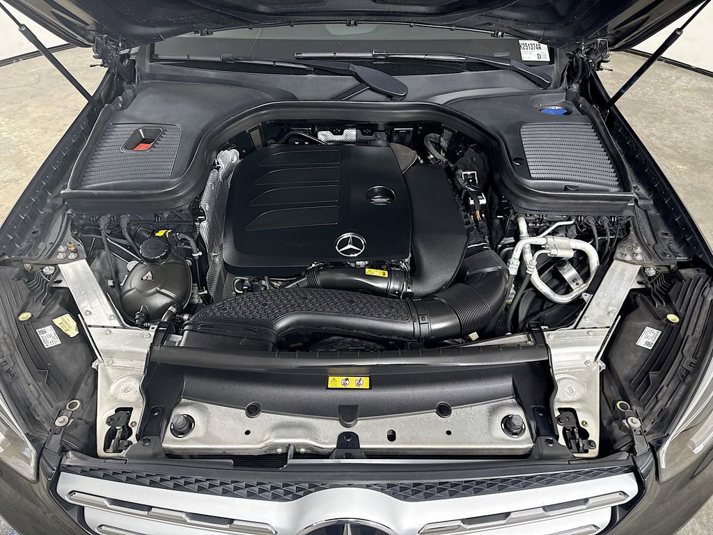 Used 2020 Mercedes-Benz GLC 300 4MATIC image 37