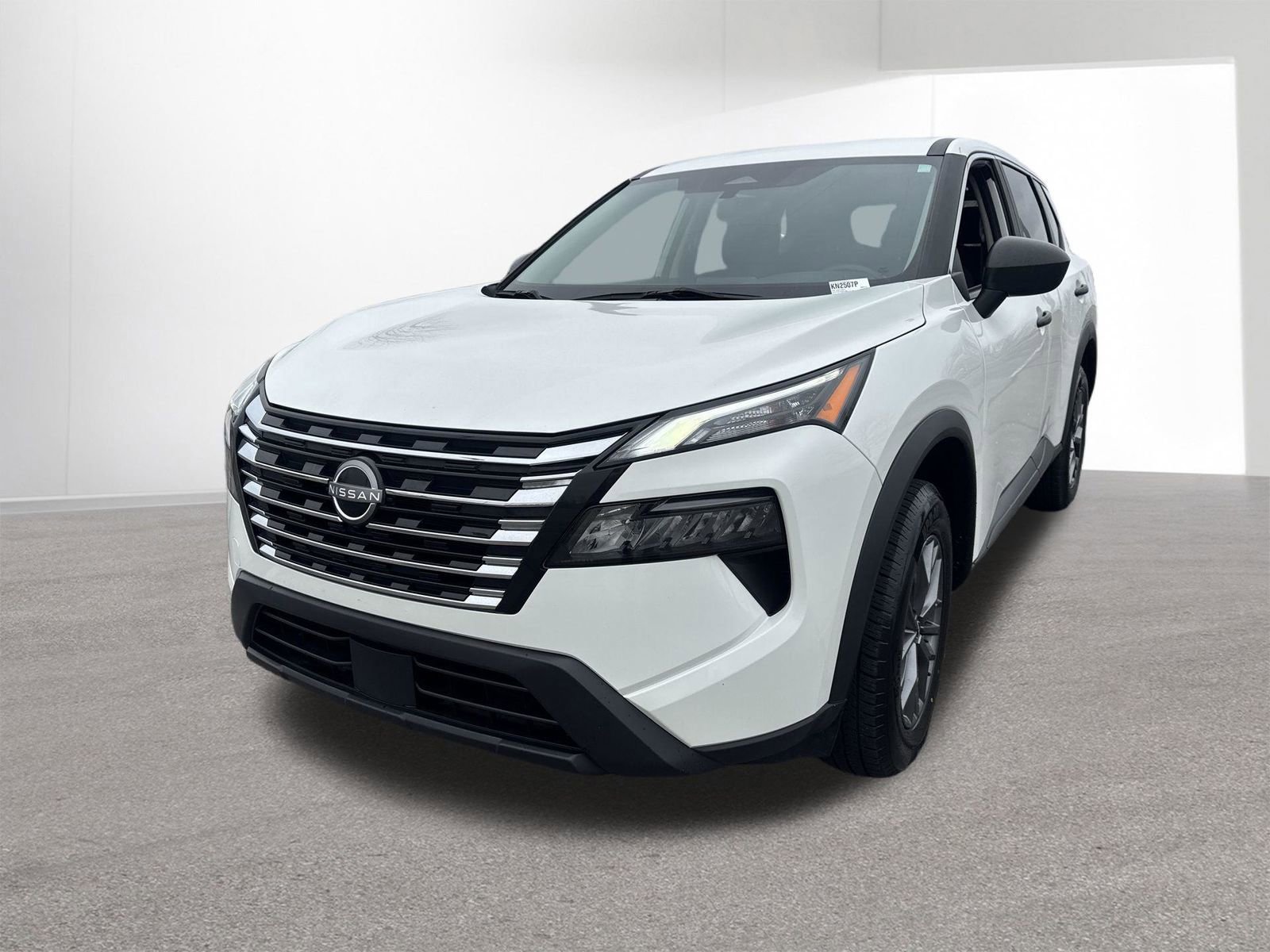 Used 2024 Nissan Rogue S image 33