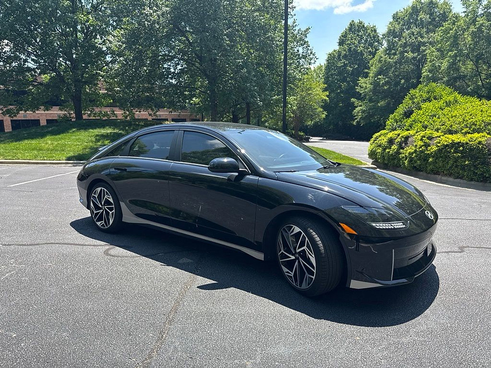 Used 2024 Hyundai Ioniq 6 SEL AWD/4WD image 3