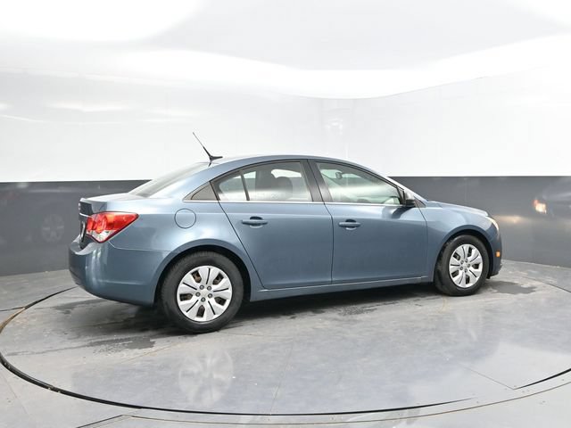 Used 2012 Chevrolet Cruze LS FWD image 2