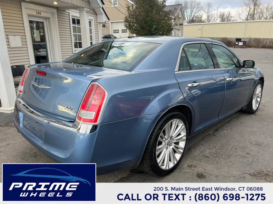 Used 2011 Chrysler 300 Limited image 6