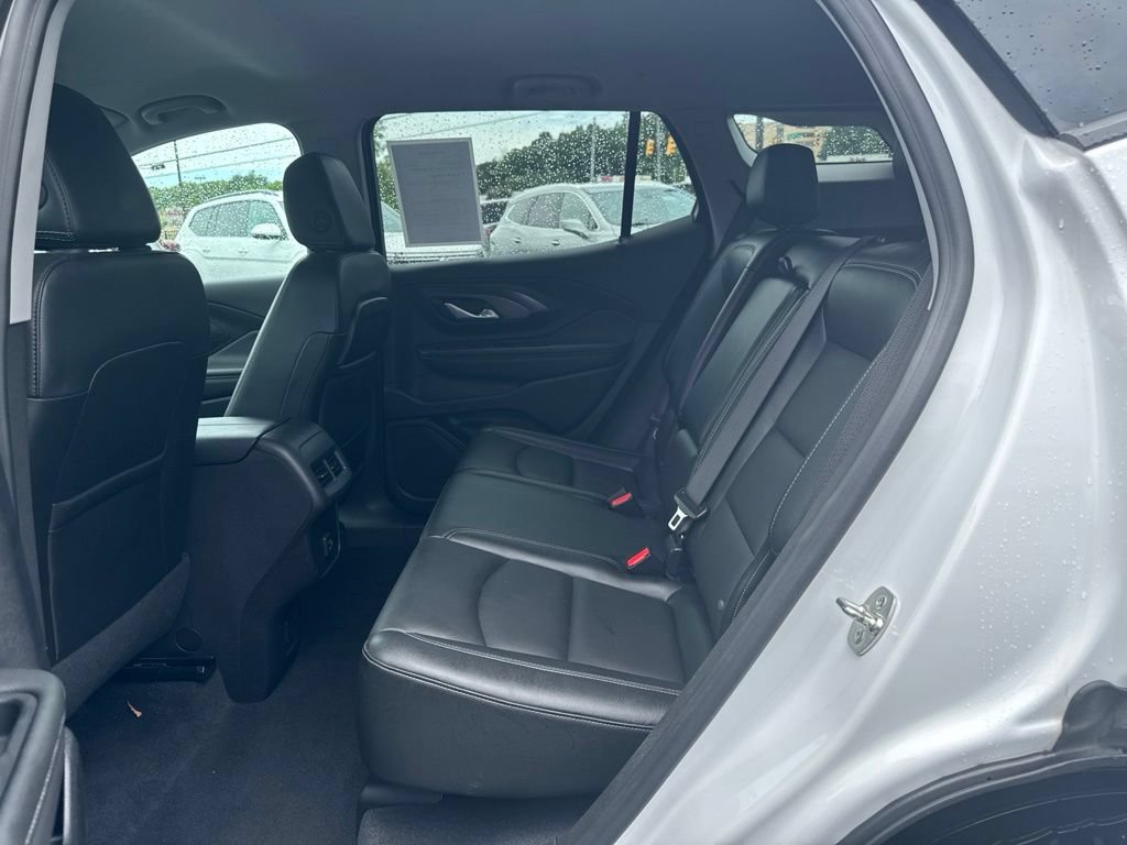 Used 2024 GMC Terrain SLT AWD/4WD image 21