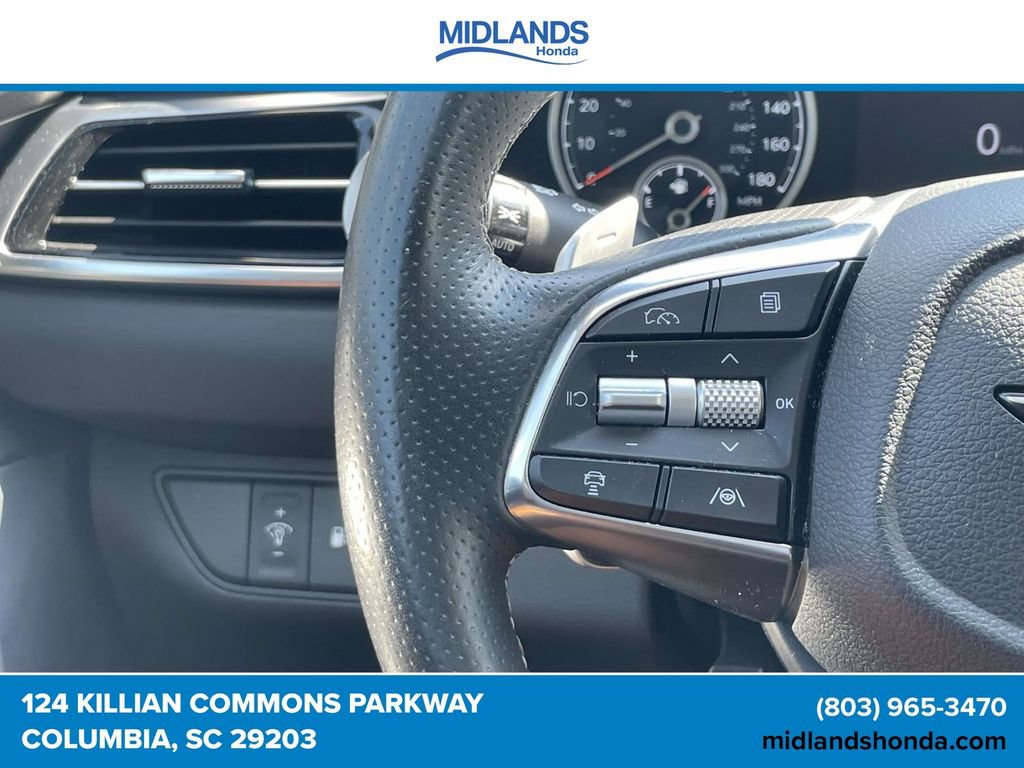 Used 2025 Genesis G70 2.5T RWD image 20
