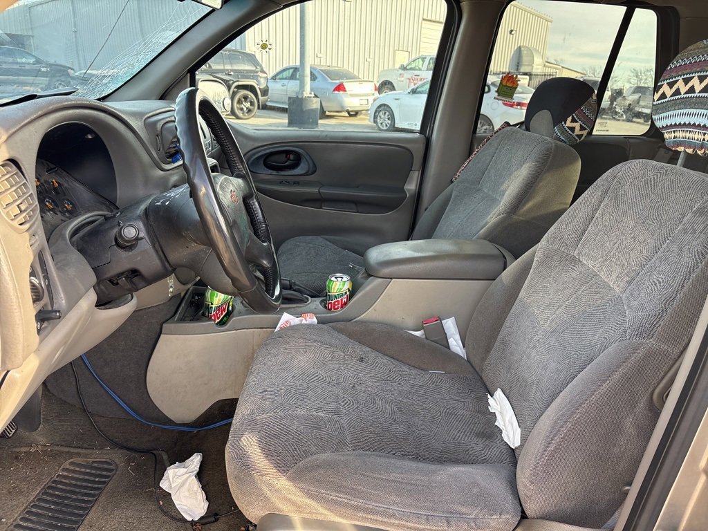 Used 2003 Chevrolet TrailBlazer LT image 8