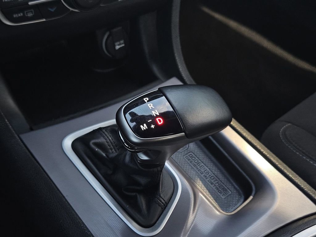 Used 2022 Dodge Charger GT image 19