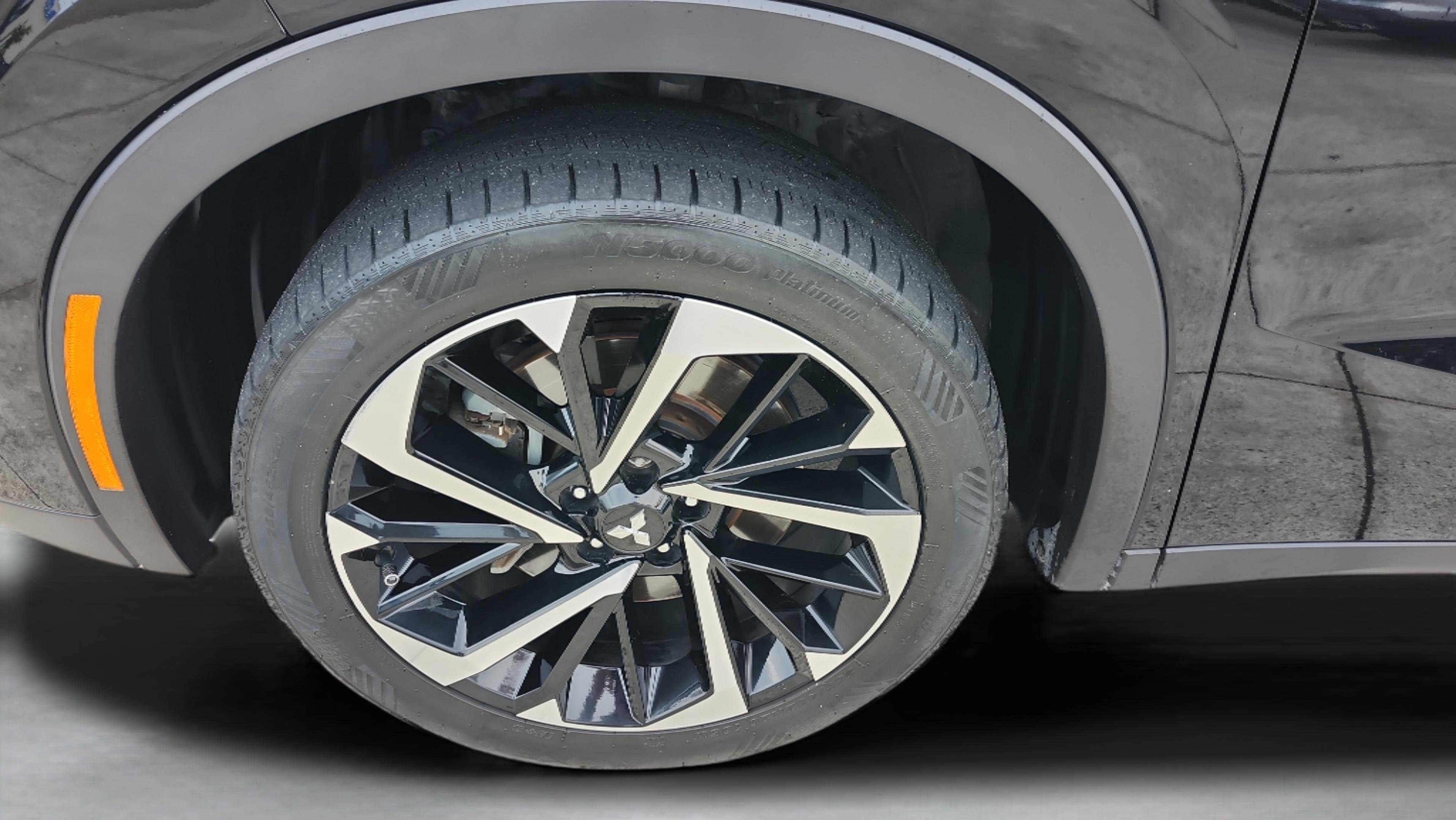 Used 2022 Mitsubishi Outlander SE image 14