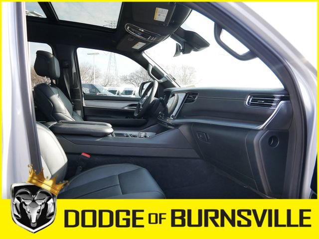 Used 2023 Jeep Wagoneer Series II image 16