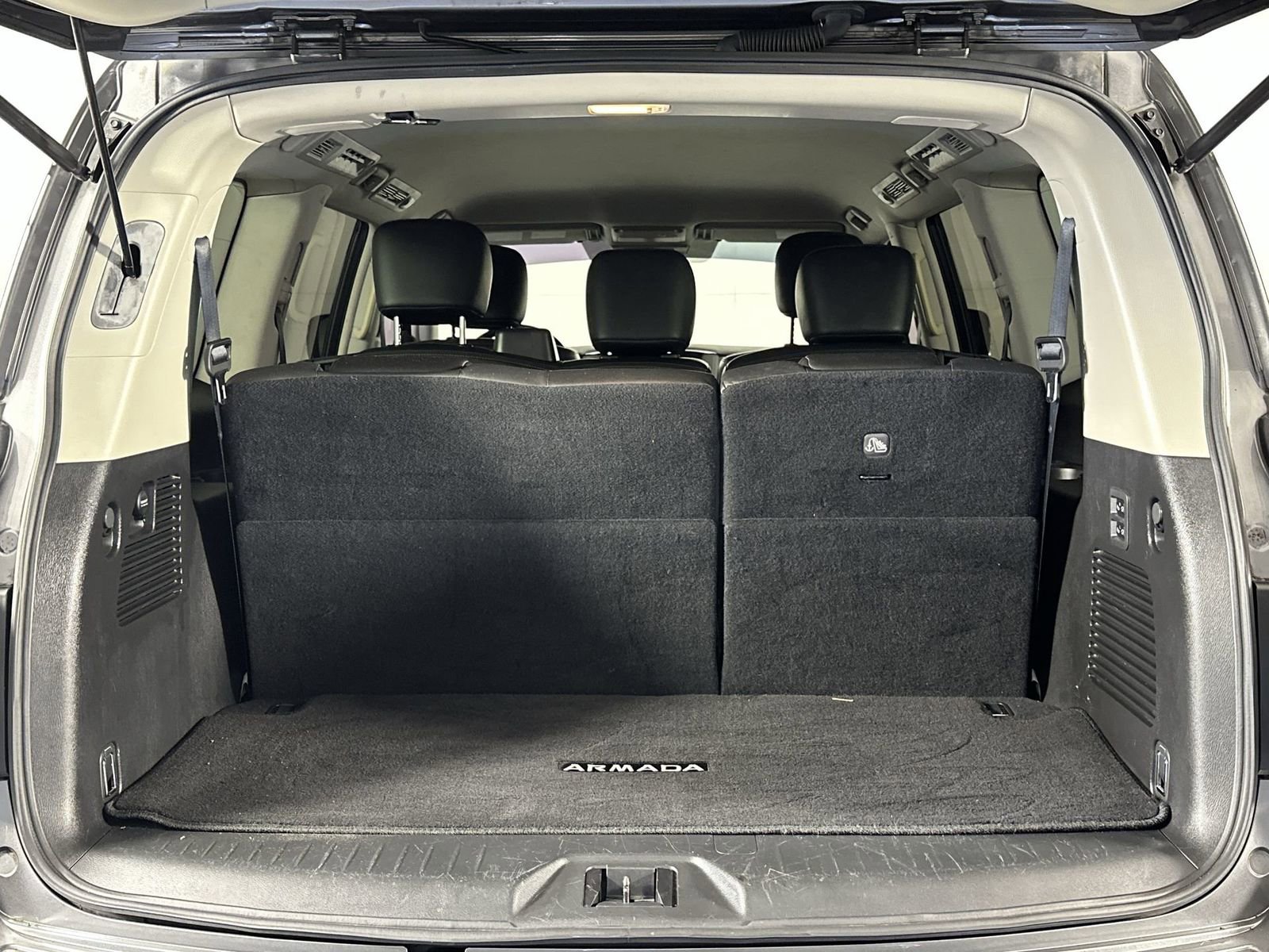 Used 2020 Nissan Armada SL RWD image 24