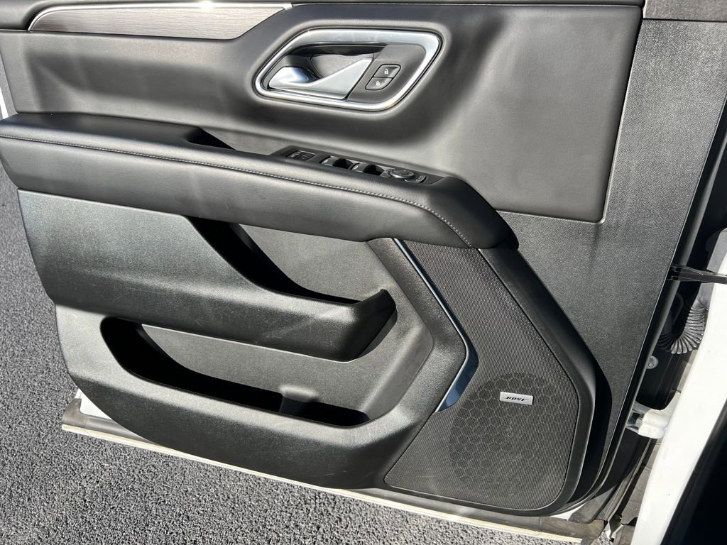 Used 2024 Chevrolet Suburban LT image 21