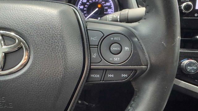 Used 2022 Toyota Camry SE w/ Convenience Package image 28