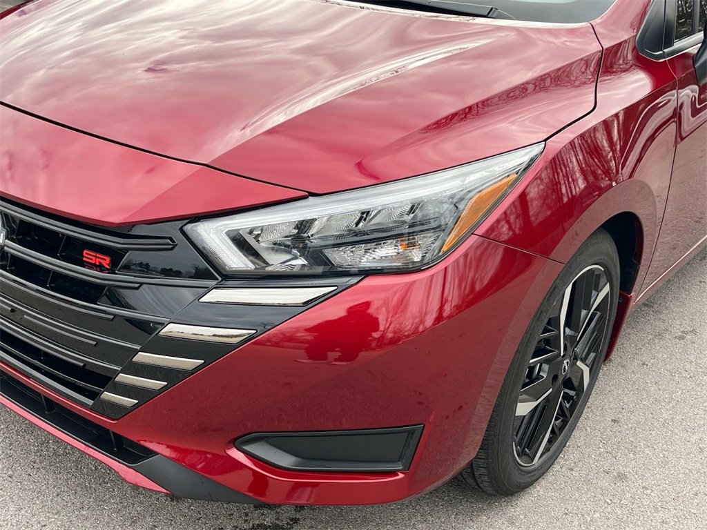 Used 2025 Nissan Versa SR w/ Trunk Package image 8