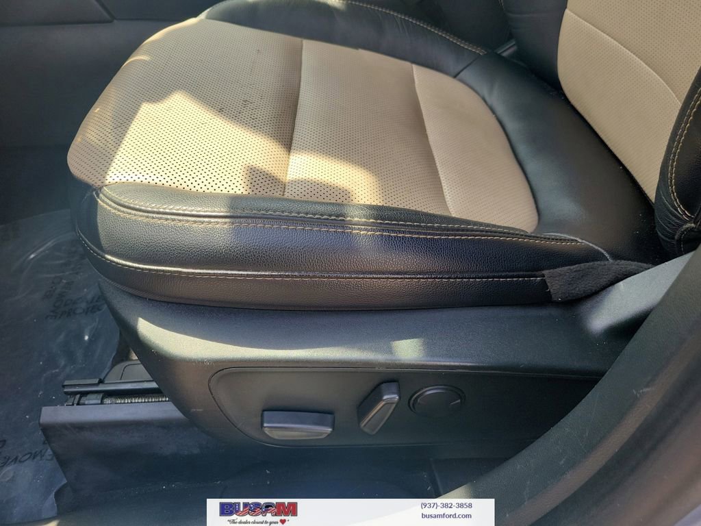 Certified 2022 Ford Escape Titanium w/ Titanium Elite Package AWD/4WD image 16