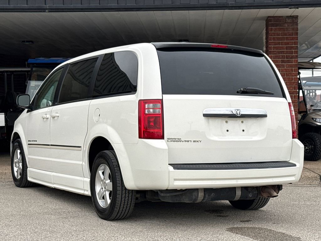 Used 2008 Dodge Grand Caravan SXT w/ Family Value Group image 6