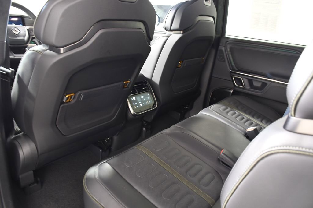 Used 2024 Rivian R1S Adventure AWD/4WD image 26