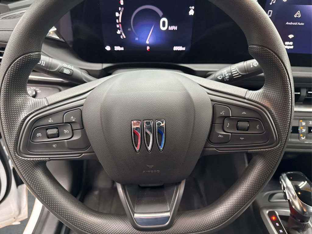 Used 2024 Buick Envista Preferred image 24