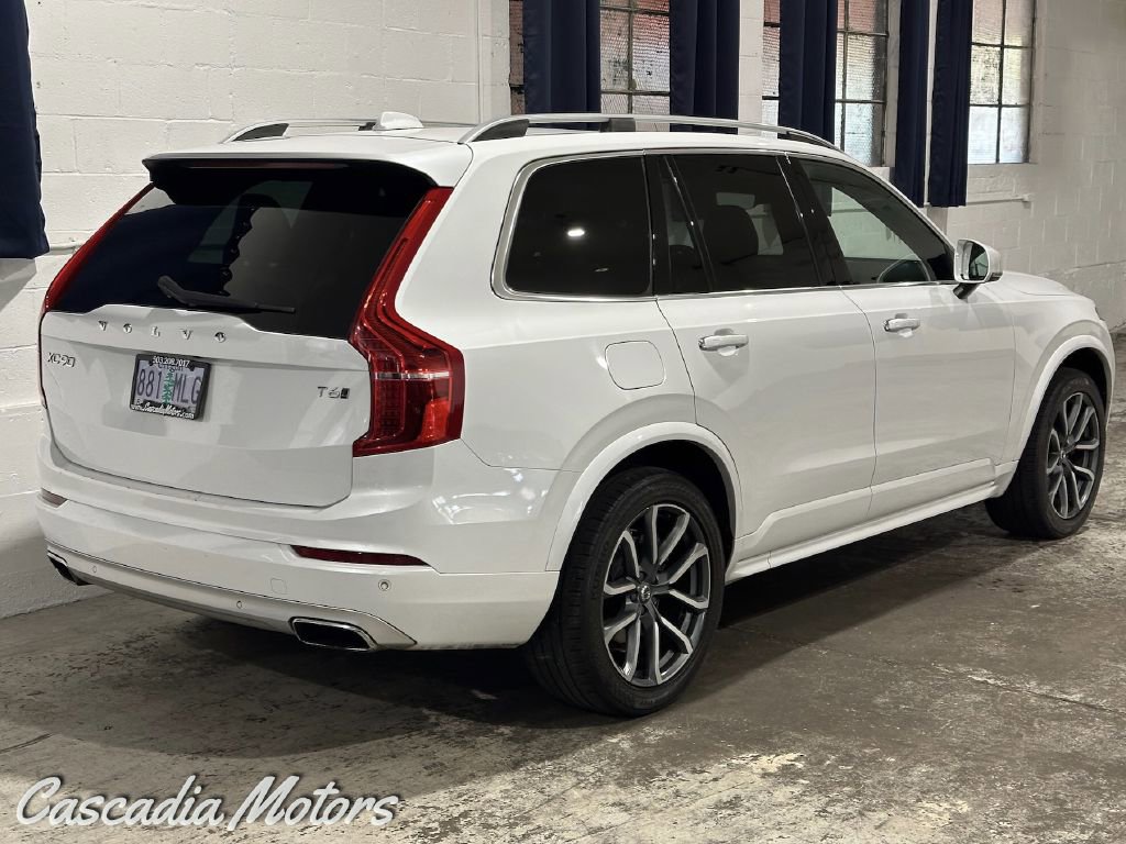 Used 2019 Volvo XC90 T6 Momentum image 6