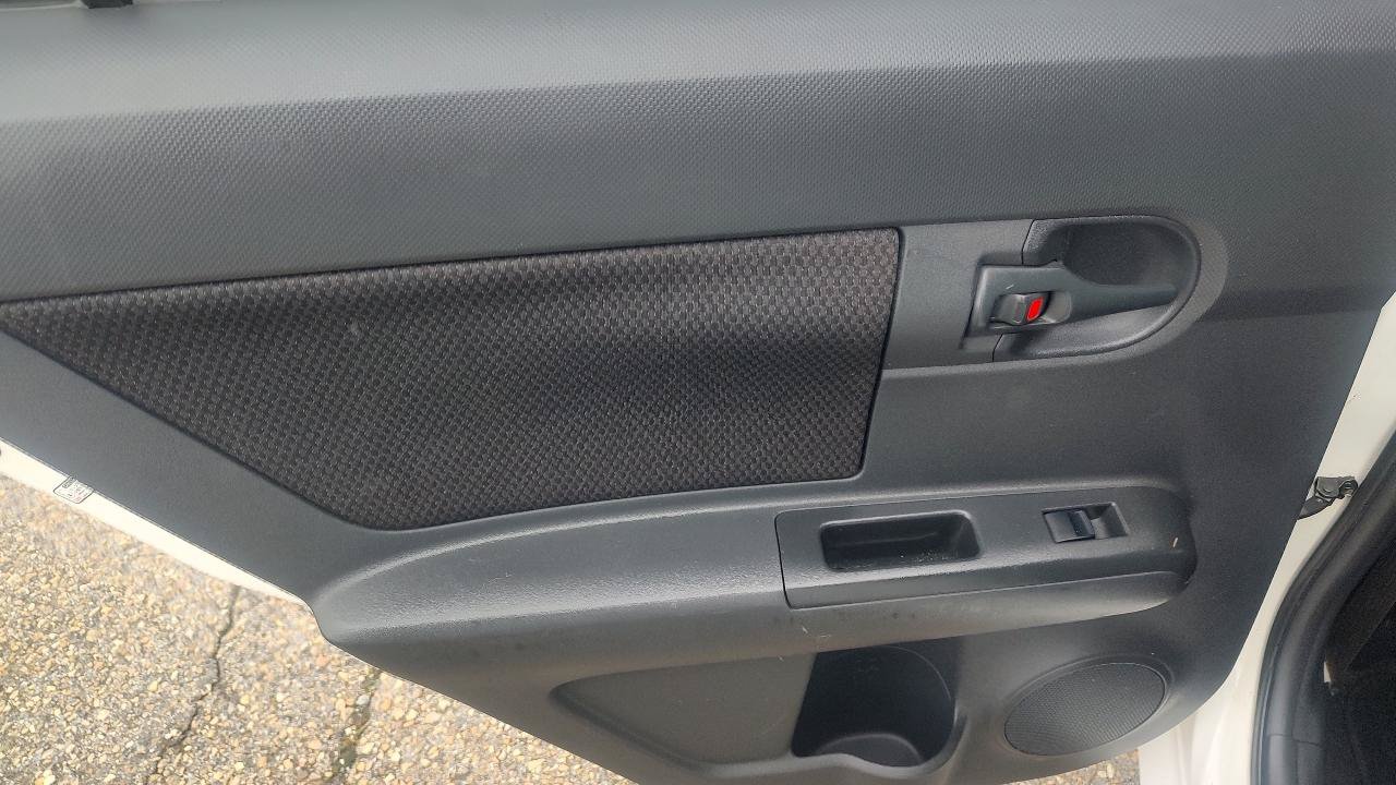 Used 2010 Scion xB FWD image 16