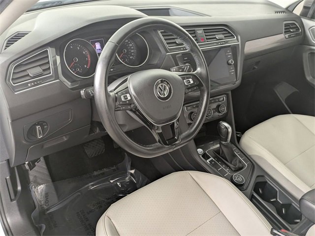 Used 2019 Volkswagen Tiguan SE w/ 3rd Row Seat Package image 11