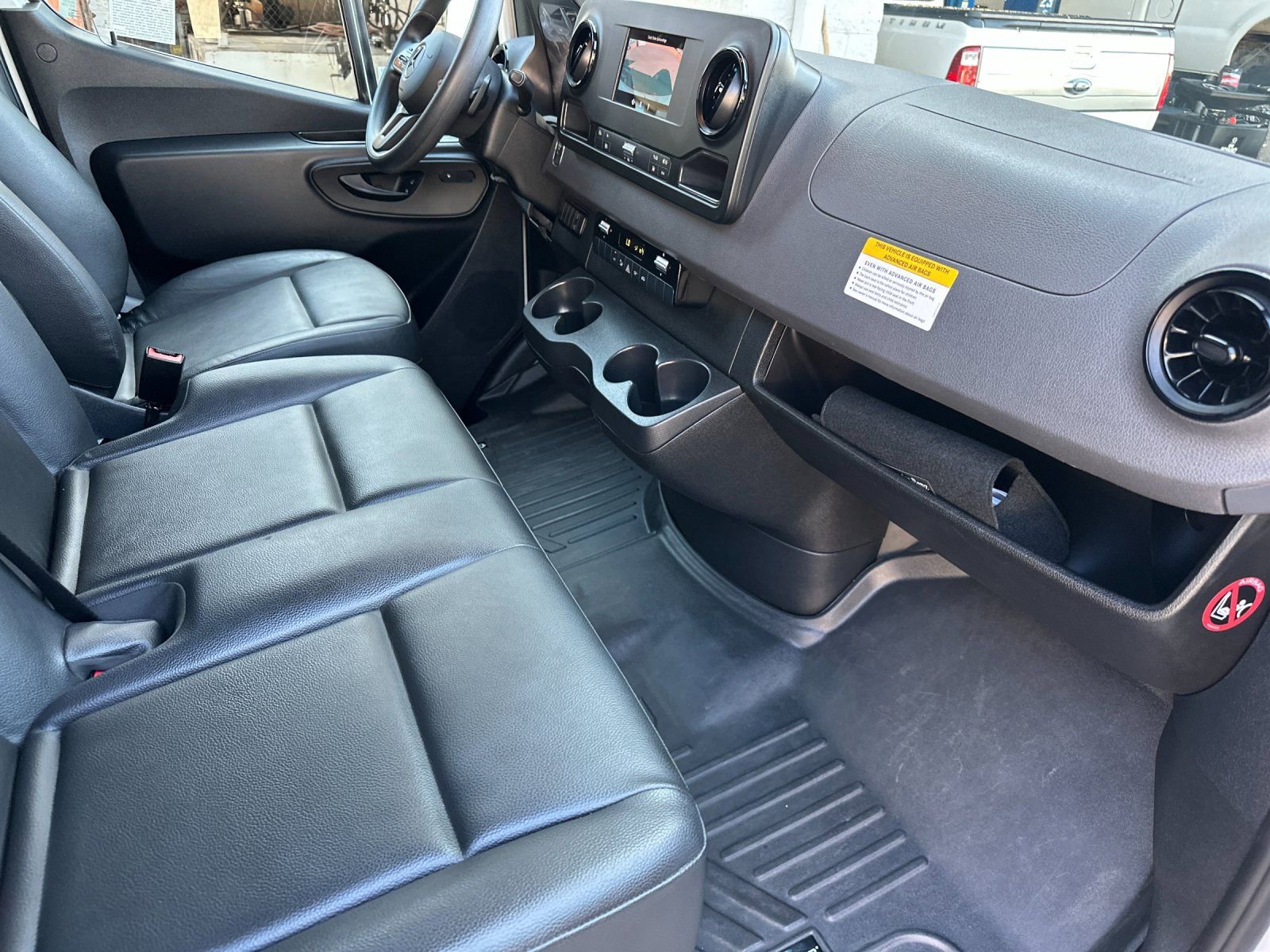 Used 2024 Mercedes-Benz Sprinter 2500 image 18