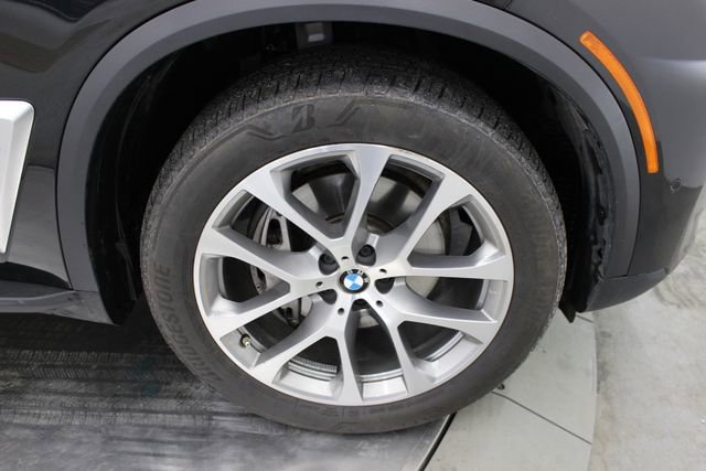 Used 2025 BMW X5 xDrive40i w/ Climate Comfort Package image 61
