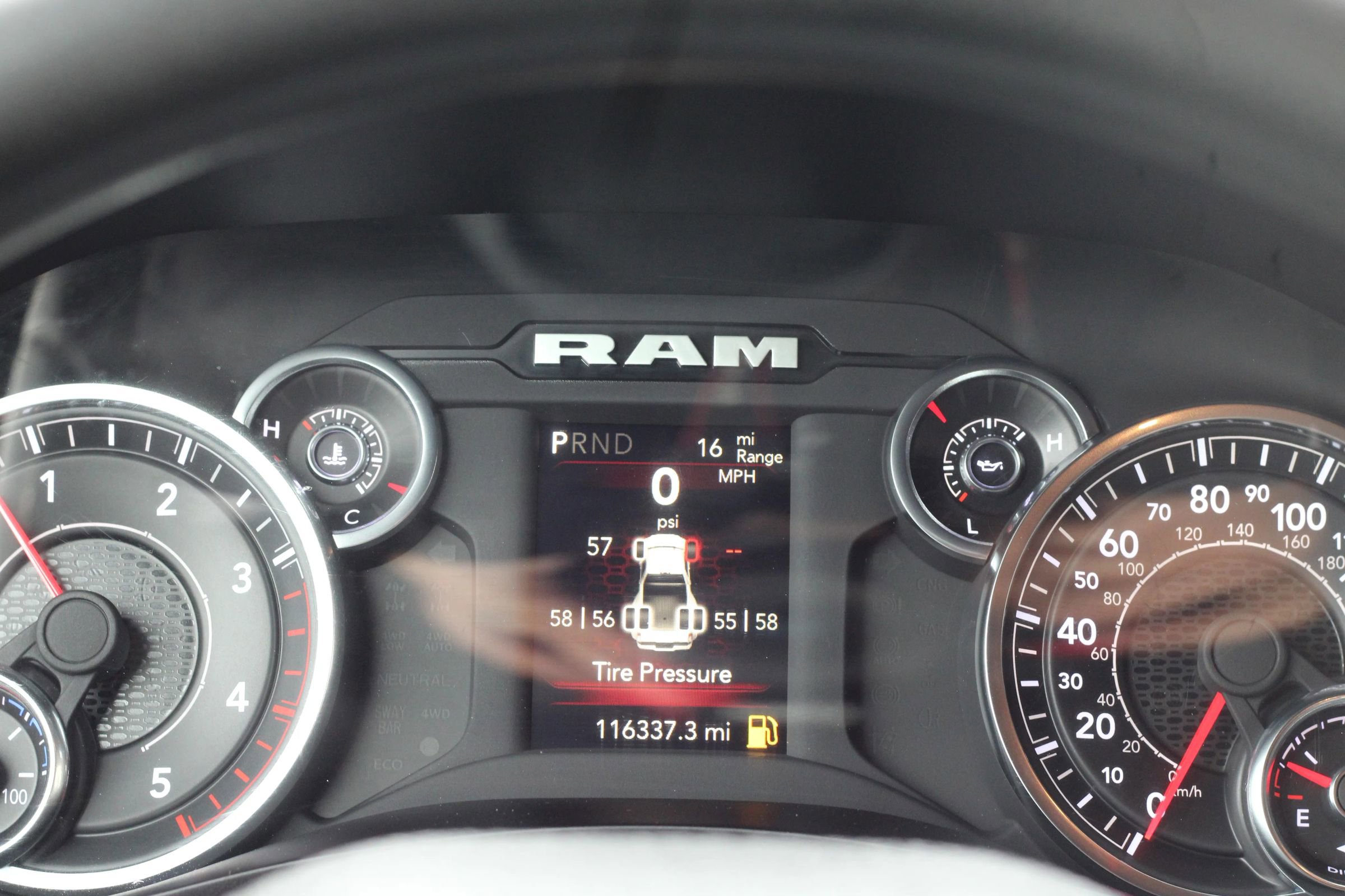 Used 2024 RAM 3500 Tradesman w/ Chrome Appearance Group image 15