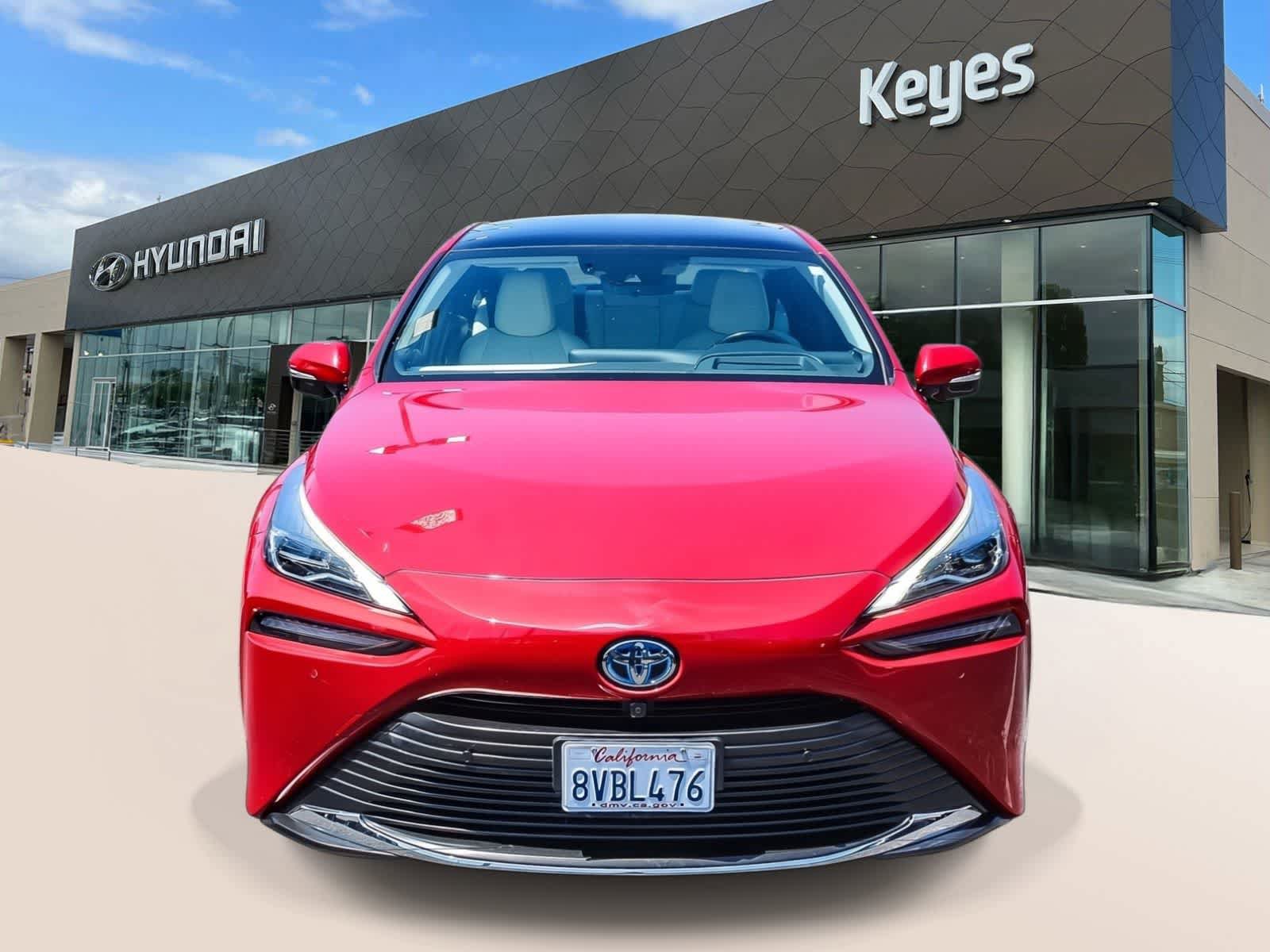 Used 2021 Toyota Mirai RWD image 2