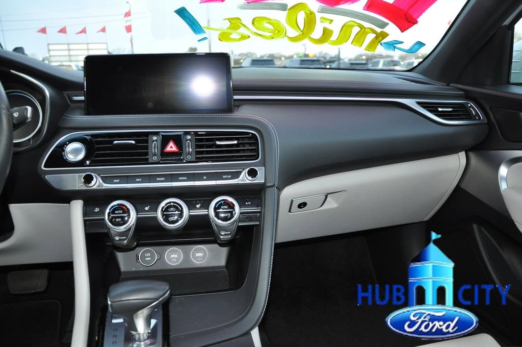 Used 2023 Genesis G70 2.0T image 20