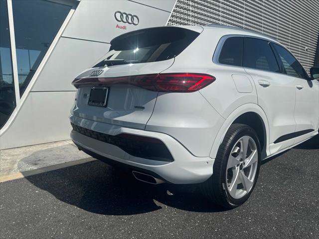 Certified 2025 Audi Q5 Premium AWD/4WD image 27