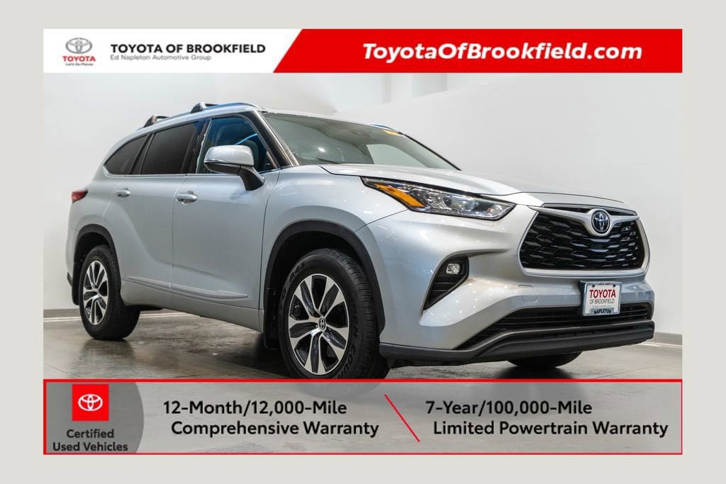 Used 2020 Toyota Highlander XLE AWD/4WD image 1