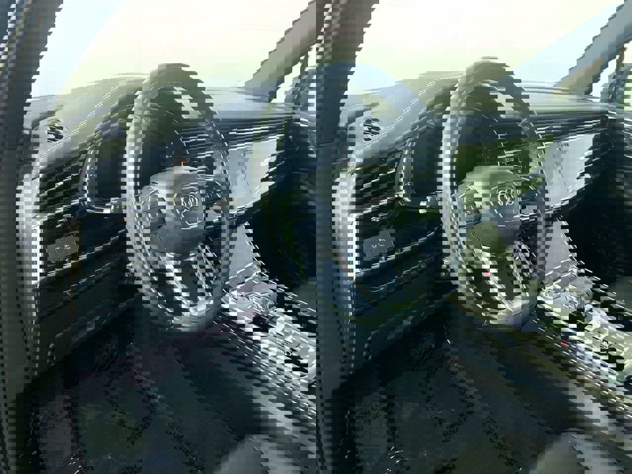 Used 2023 Audi Q7 2.0T Premium image 10